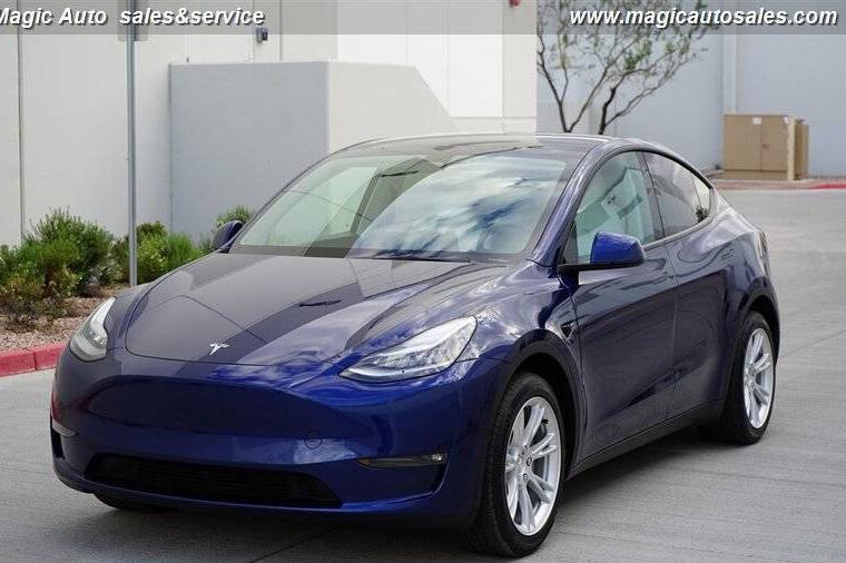 TESLA MODEL Y 2021 5YJYGDEE5MF276580 image